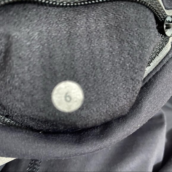 Lululemon Run Inspire Crop II Black Legging - Picture 13 of 13